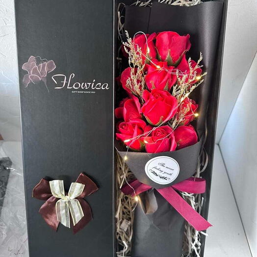️ Classic Red Rose Box with LED Lights   Free Greeting Card 🌹 | 11 Timeless Roses