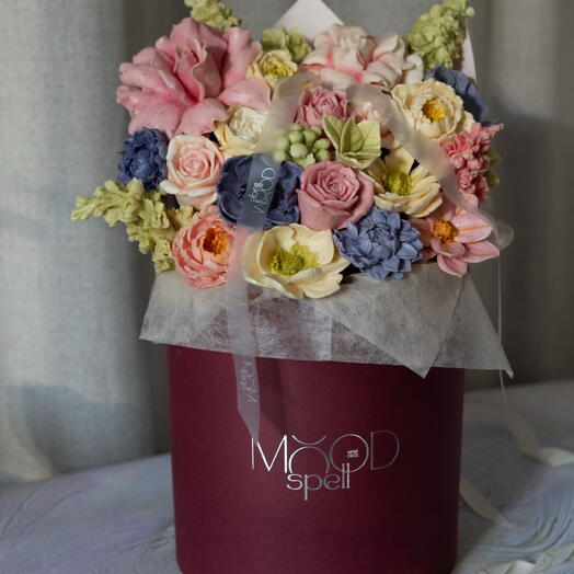 Zephyr flowers in box