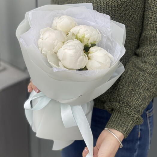 5 peonie bianche
