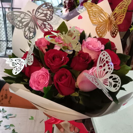 Ramo rosas rojas y rosa