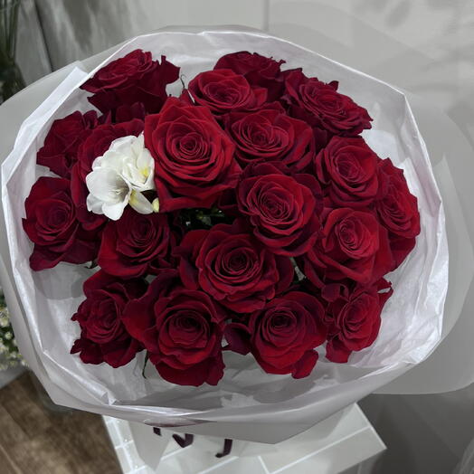 Elegant Red roses