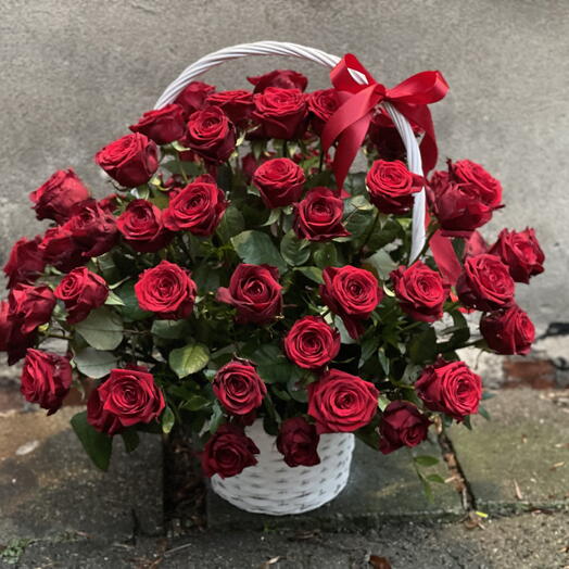 Panier de 60 roses rouges