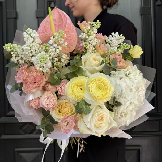 Ranunculus, Spray Roses, Lilac