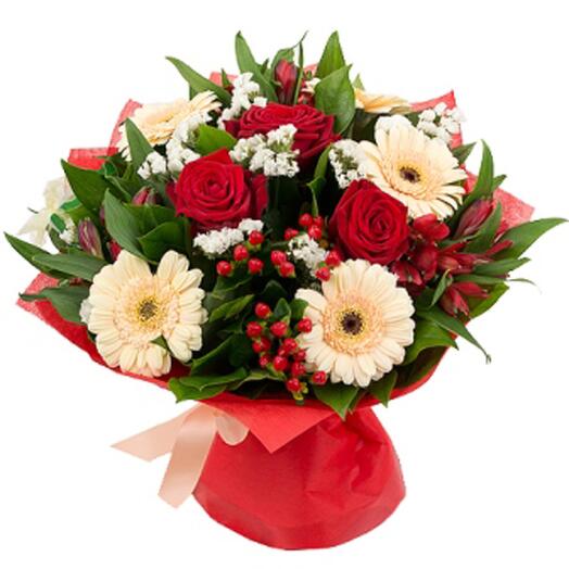 Bouquet with cream|salmon and red flowers