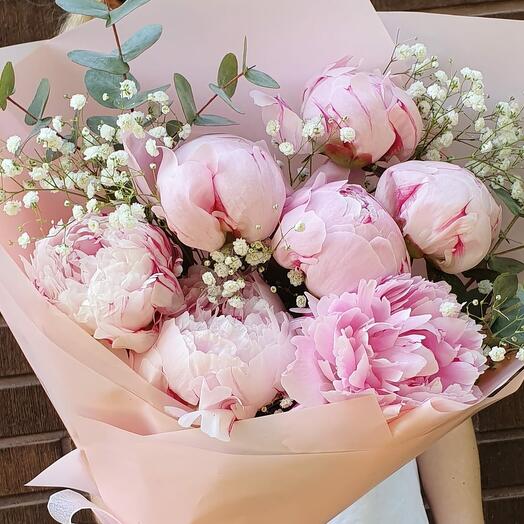Bouquet of peonies
