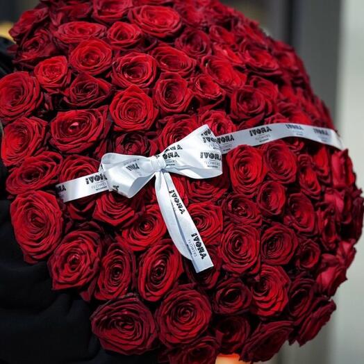 Red roses bouquet