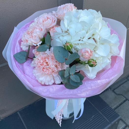 Bouquet with hydrangea