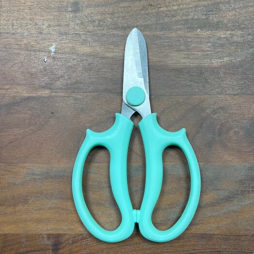 Flower scissors