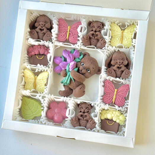 Czekoladowe misie z kwiatami