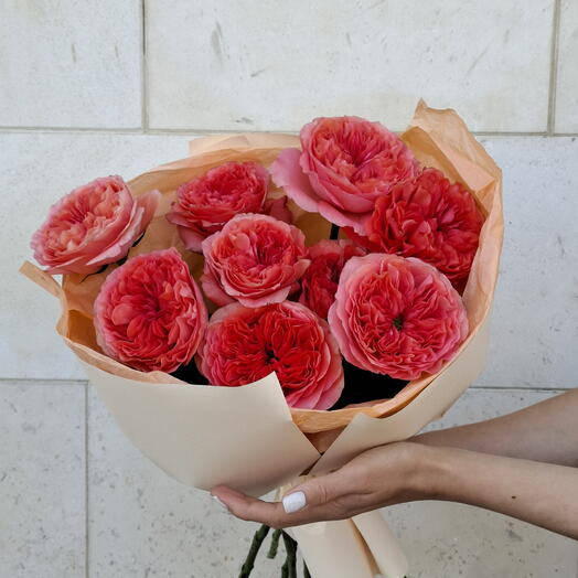 Bouquet Mono Peony Roses