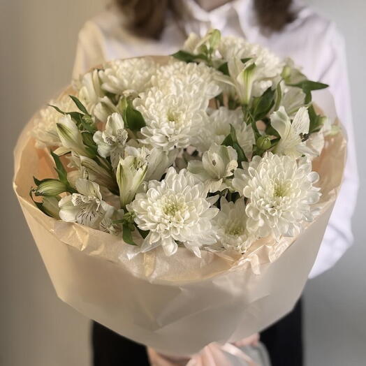 Ramo BA con crisantemos y alstroemerias