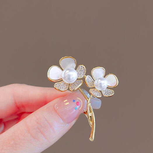 Silvia pearl flowers