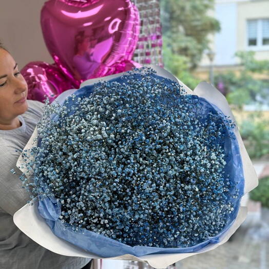 blue baby's breath bouquet