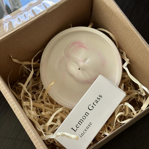 Blush Kiss — Gypsum Incense Holder