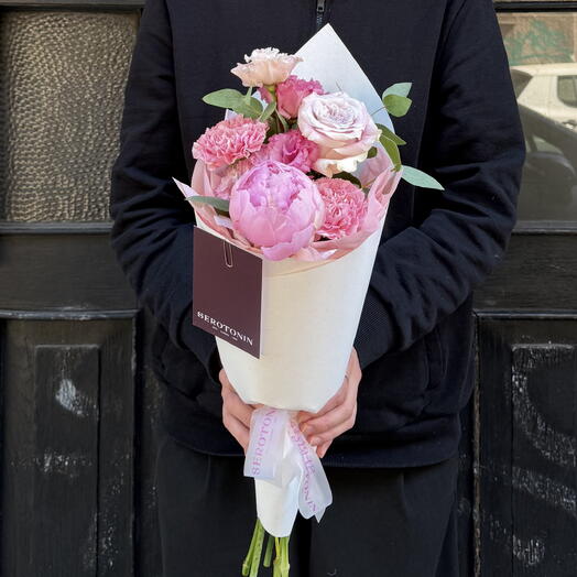 Peony, Rose   Carnation Pink Mix
