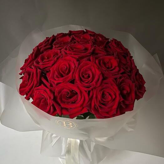 Red roses 25