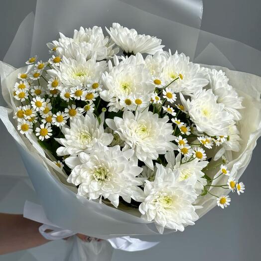 Chrysanthemums and daisies