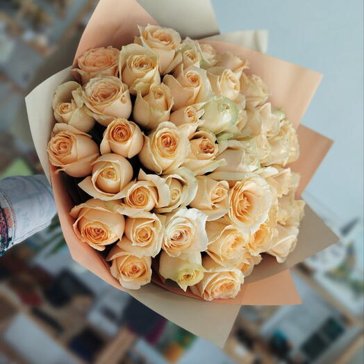 Bouquet of 35 peach roses! Win Her heart at first sight :)