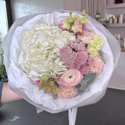 Mixed Bouquet With White Hydrangea
