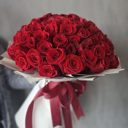 100 Rose Affair