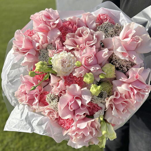 Petal Therapy Bouquet - French Roses, Carnations, Lisianthus, Ozothamnus