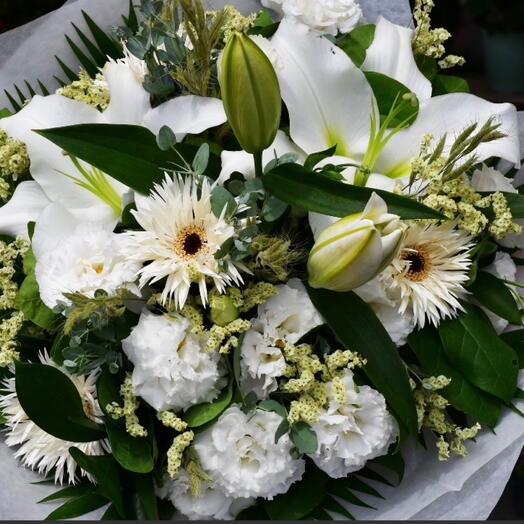 White flower boquet S-size
