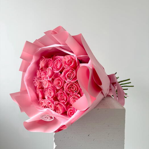 Light pink roses bouquet 25pcs