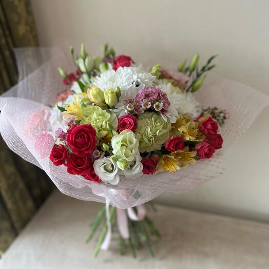 Mix-bouquet from 35 flowers