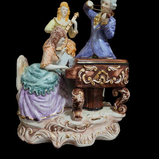 Capodomonte Large statuette