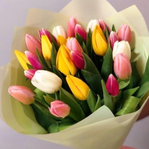 15 tulips mix colors