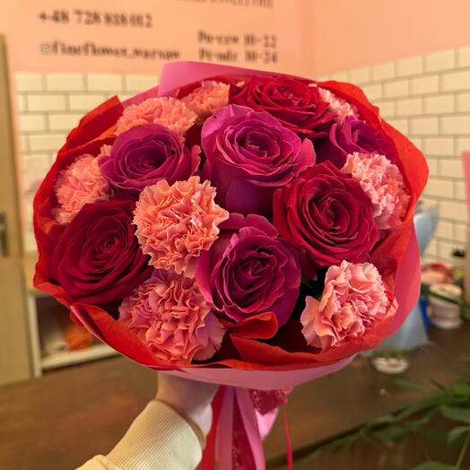 Bouquet di rose e garofani