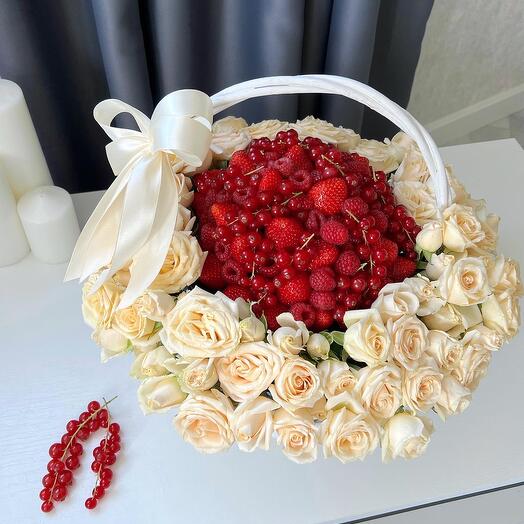 Berry basket with bush roses