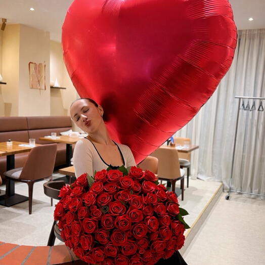 Set: 75 roses + Folio Heart 150 cm