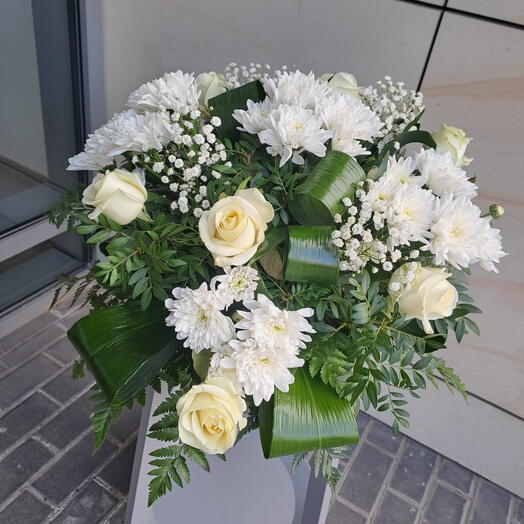 Bouquet in white tones