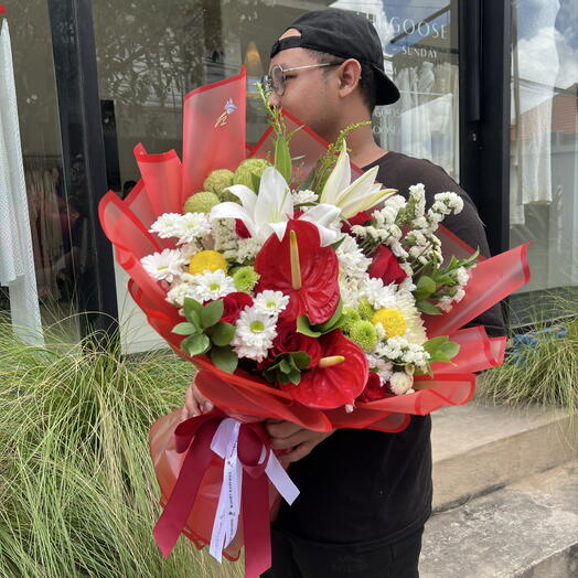 Bouquet red mix white flower