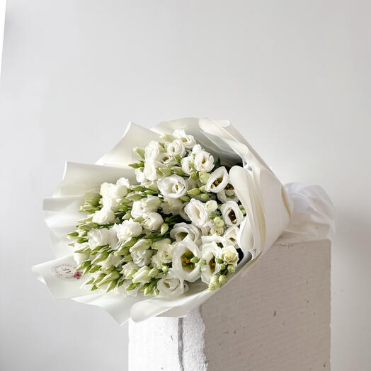 White eustoma bouquet 11pcs