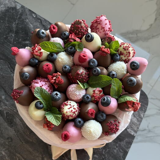 Букет с клубникой 35ягод