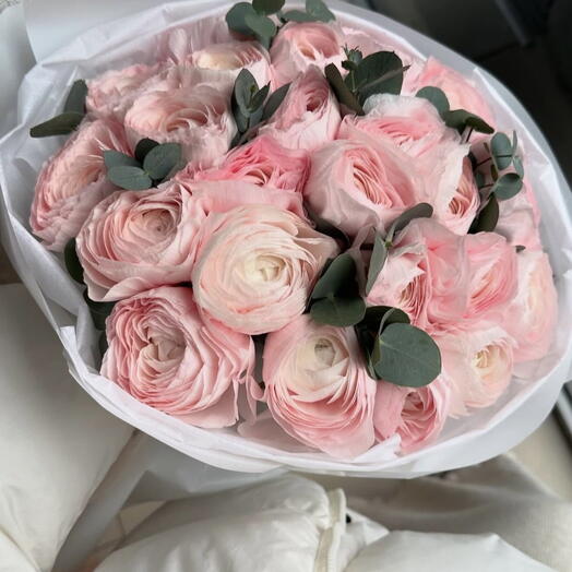 Букет Ранункулюс