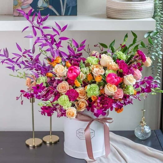 Bloom Box "Majestic Bloomscape"