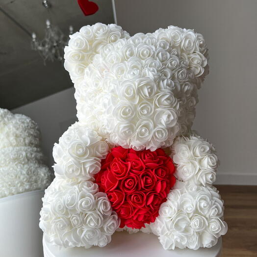 Rosenbaer weiss mit Rosen Herz M