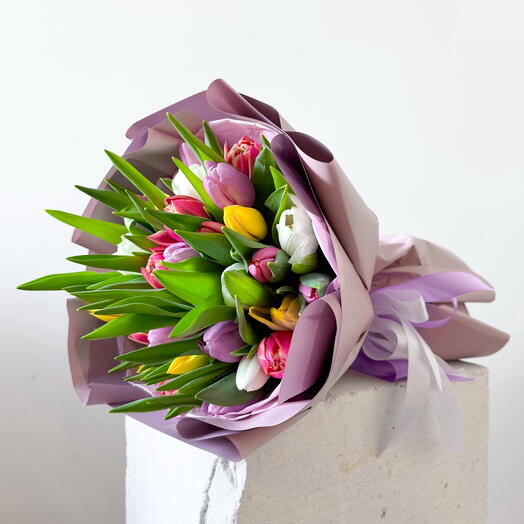 Tulips spring mix bouquet 31 pcs