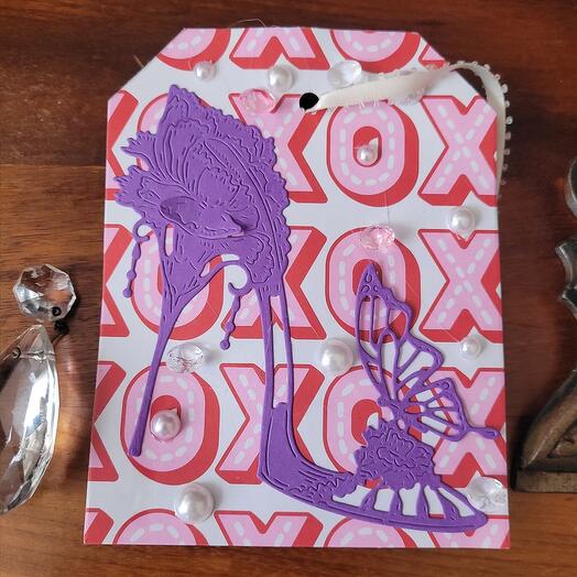 Gift tag purple hill