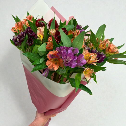 Bouquet of Alstromeeria