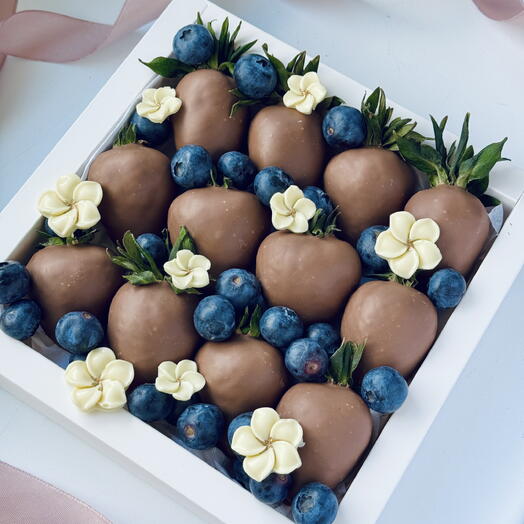 Pudełko Czekoladek Truskawkowa Rozkosz