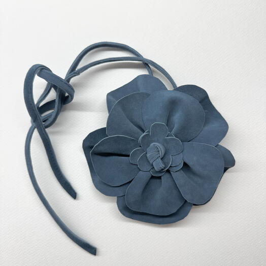 Поясной цветок из замши ;  Глубокий Голубой