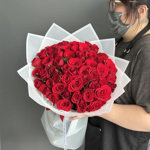 Bouquet 51 Red Rose Semi Holland