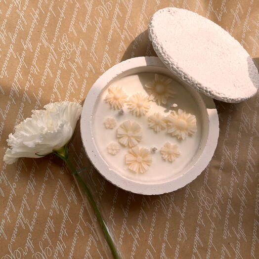 Большая уютная свеча