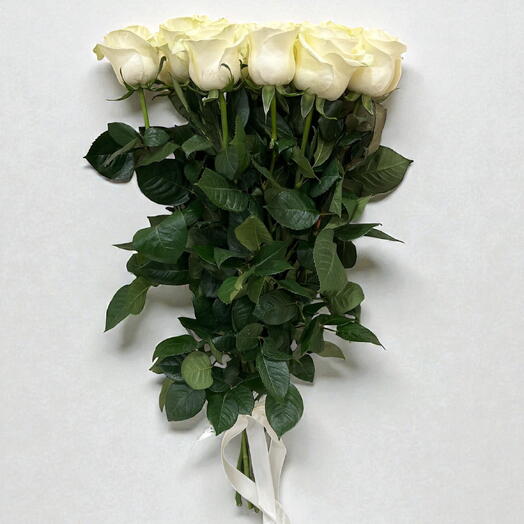 Bouquet of white 25 ecuador roses Mondial