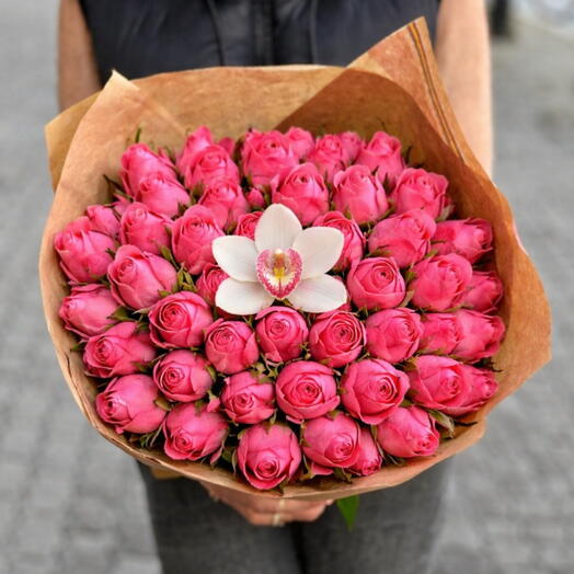 51 pink rose with orchid
