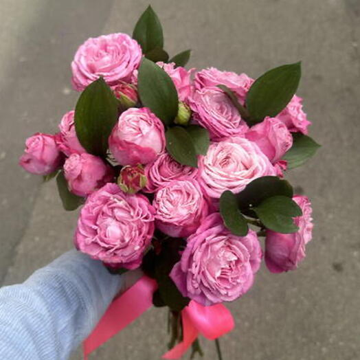 🌸 Minimalist Cazibədarlıq: Parlaq Çəhrayı Pion Sprey Gülləri
